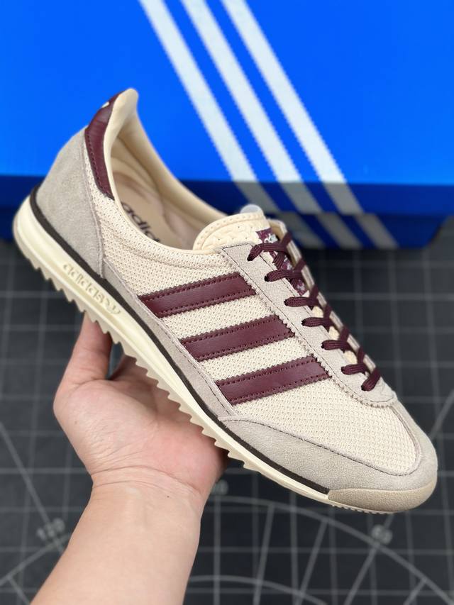 本地 核心私 adidas Originals Sl 72 Og W 阿迪休闲防滑耐磨低帮板鞋 经典低帮设计和橡胶外底，采用舒爽尼龙鞋面，绒面革饰面和皮革细节