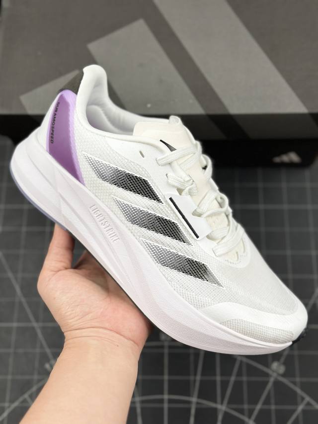 本地 核心私 公司级adidas Duramo Speed M轻盈休闲运动跑鞋 adidas跑鞋设计总是呈现出一种经典低调的感觉，但ultra Boost与al