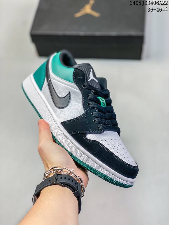 Air Jordan 1 Low aj1乔1低帮休闲板鞋 同步官方配色 市场唯一独家头层皮打造 原鞋原档案开发 原厂皮料 原档冲孔鞋头 正确满胶鞋垫 四线拉帮