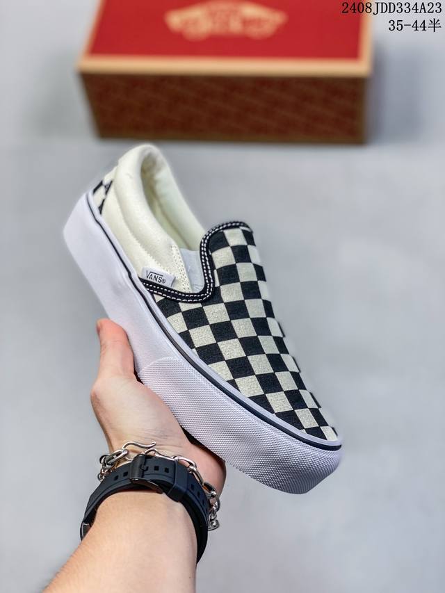 硫化工艺 Ltsgt 万斯 Vans 厚底 经典os 白黑 顶级真标原盒大几率过验过毒版本 原型开发道序 原汁原味保留经典基础 上脚无敌 ！ 尺码：35 36