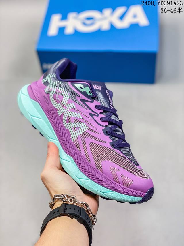 红卡 Hoka One One Tecton X 2 碳板 运动 低帮跑步鞋 男女同款 Hoka One One特别研发使用性能独特的几何形跑鞋中底，此种鞋底更