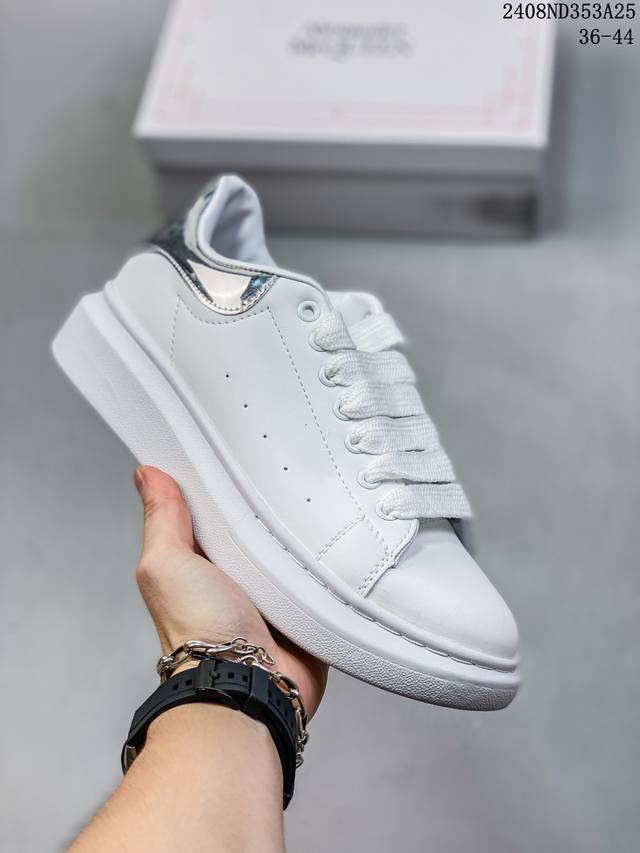 意大利高奢品牌-亚历山大 麦昆 Alexander Mcqueen Sole Leather Sneakers低帮时装厚底休闲运动小白鞋“皮革白浅兰麂皮尾”46