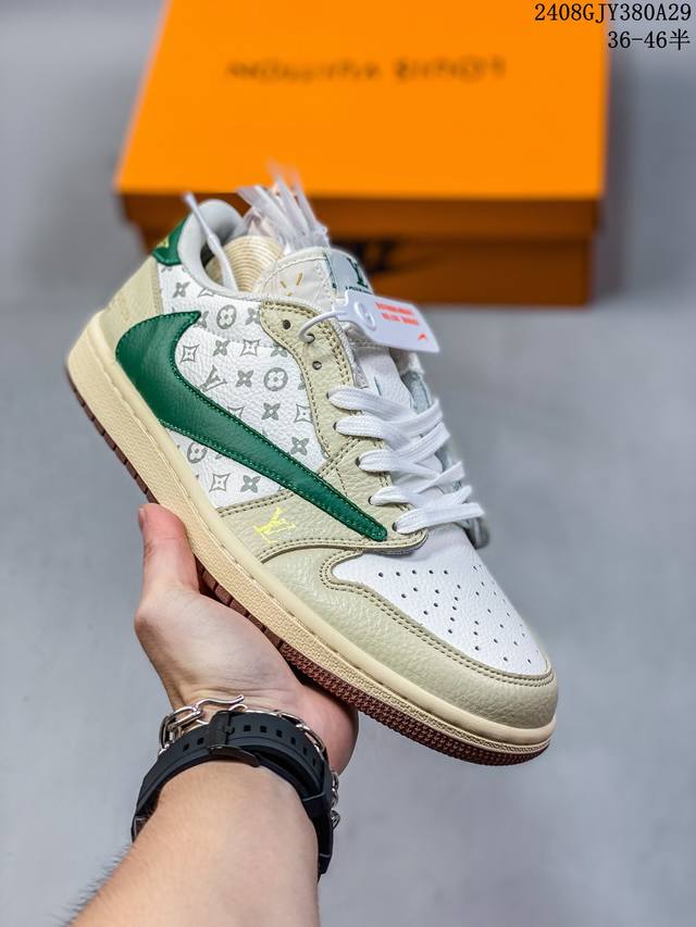 当红嘻哈歌手特拉维斯 斯科特联乘路易威登louis Vuitton X Travis Scott X Nike Air Jordan 1 Low Og Sp D