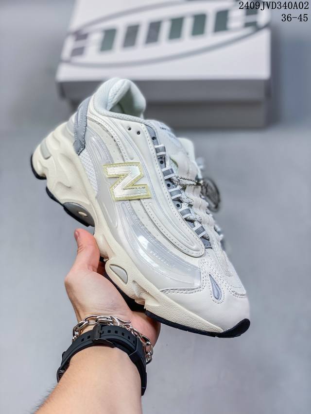 公司级 新百伦 Newbalance 0系列回归 Ald X 新百伦 新联名厚底增高百搭运动跑鞋曝光了！作为nb最高端的鞋型,诞生于1999年,一度成为当年的热