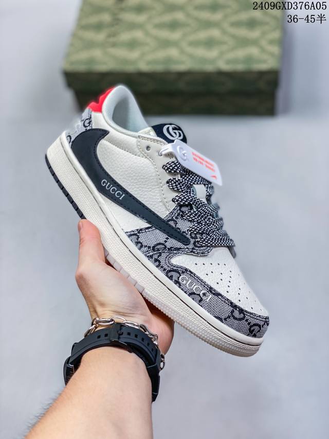 海外爆款限量发售！公司级 Travis Scott X Fragment Design X Jordan Air Jordan 1 Low Og Sp 古驰联名