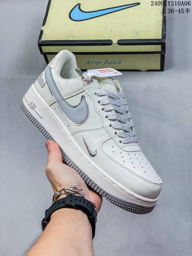 真标带半码气垫 空军一号 耐克 Nike 耐克空军低帮板鞋耐克nike Air Force 1 Low X Lv联名 空军一号低帮百搭休闲运动板鞋。柔软、弹性十