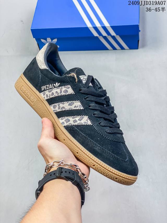 Adidas Handball Spezial 三叶草手球特别版圣帕特里克节联名款 全鞋采用yezzy500一样的皮料 进口长绒皮，特殊工艺技术 原盒包装 牛筋