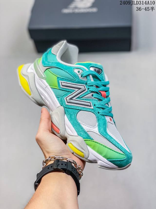 公司级joe Freshgoods X New Balance nb9060 联名款 复古休闲运动慢跑鞋 鞋款灵感源自设计师本人对夏日的怀日回忆。鞋面大身由空间