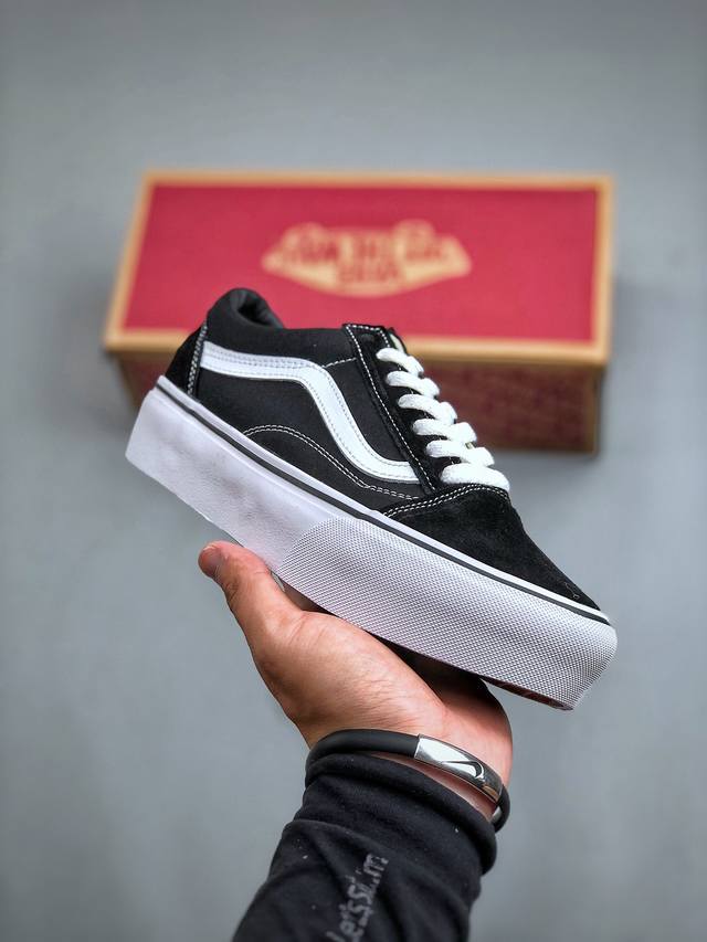 硫化工艺 Ltsgt 万斯 Vans 厚底 经典os 白黑 顶级真标原盒大几率过验过毒版本 原型开发道序 原汁原味保留经典基础 上脚无敌 ！ 尺码：35-44