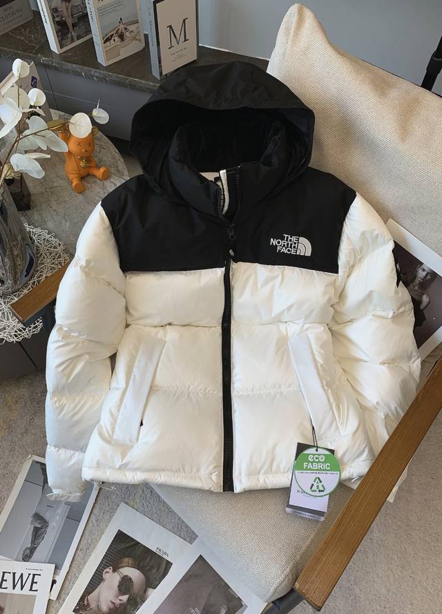 顶级版本，随意对比』 the North Face 北面nuptse 1996大格子袖标羽绒服 颜色:白色 黑色 银灰色 以太蓝 抹茶色 尺码：Xs S M L