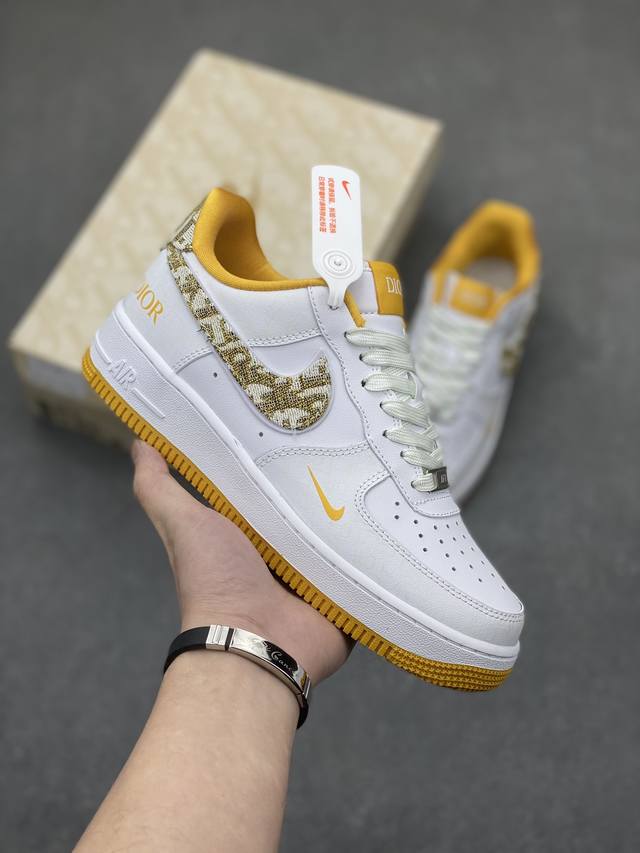 工厂套现 福利特价 原本地260版本 海外限量发售！公司级nike Air Force 1 '07 Low “迪奥联名--黄暗夜行者”空军一号 低帮 运动鞋 休