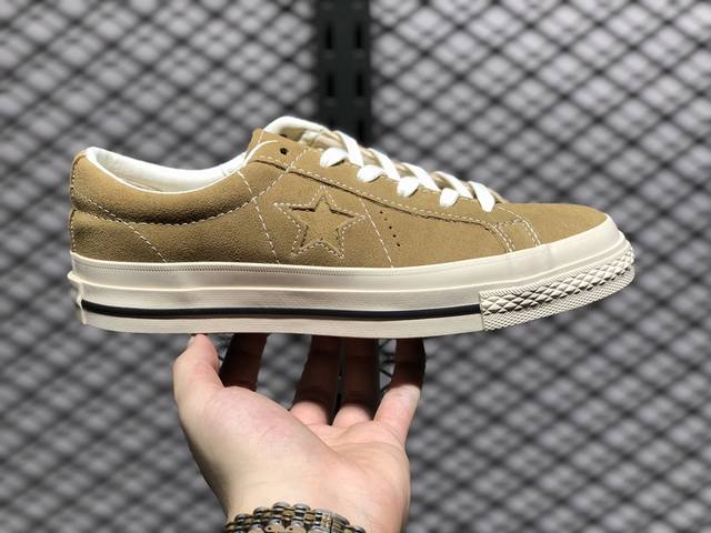 核心私 madness X Converse One Star J Suede 日产新作 余文乐联名 高级软嫩麂皮 鞋舌增加了联名细节 附赠一副棕色皮质鞋带 颜