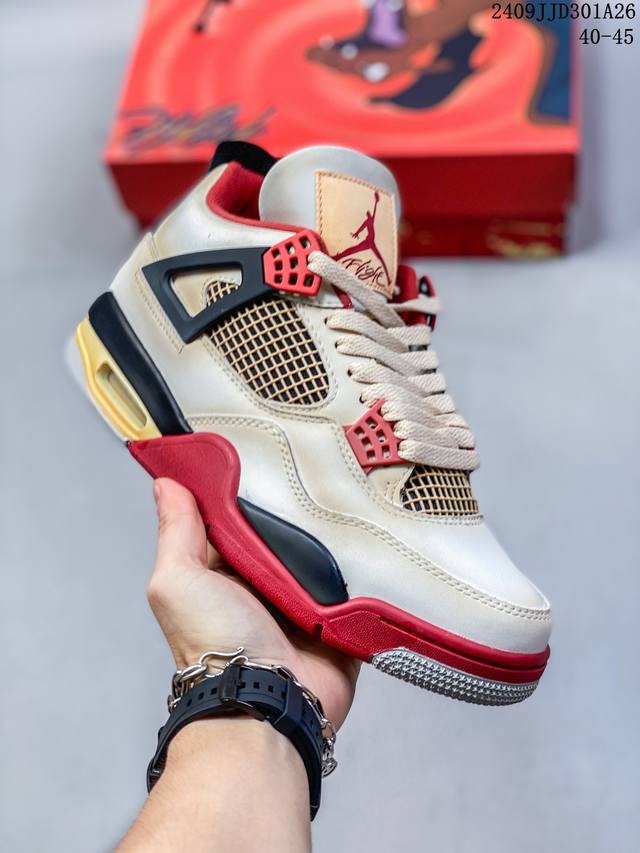 公司级 耐克 Nike Air Jordan 4 Retro Og迈克尔 乔丹aj4代乔4 中帮复古休闲运动文化篮球鞋。秉承轻量化的速度型篮球鞋设计思想完成设计