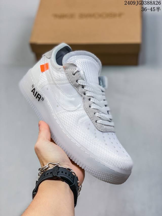 公司级带半码 耐克 Nike Air Force 1 '07 Low 空军一号含气垫 低帮百搭厚底增高休闲运动板鞋。柔软、弹性十足的缓震性能和出色的中底设计，横