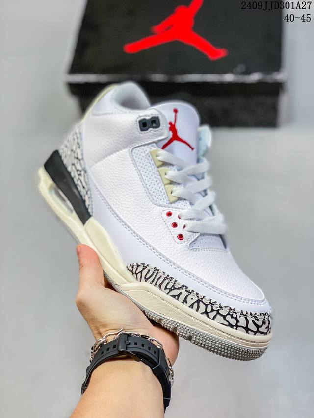 真标带半码air Jordan 3 Retro 复刻白水泥 Aj3 乔丹3代 Aj3 乔3 经典复刻白水泥 乔丹篮球鞋系列 鞋身以白色为主调，采用优质皮革材质搭