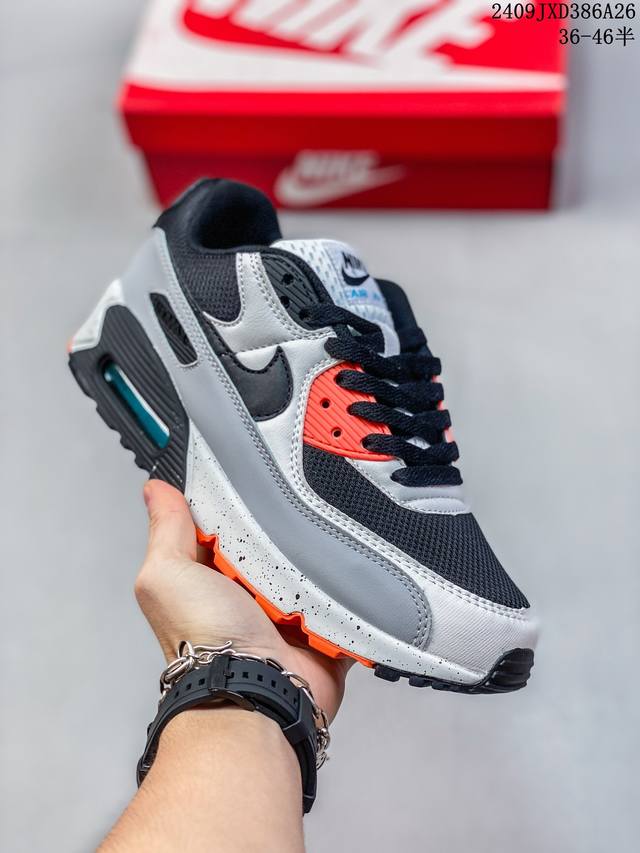 Nike耐克运动鞋男女鞋 Air Max 90 健身运动跑鞋休闲鞋 复古风十足！Air Max 90 作为 Nike 旗下最经典的鞋型之一，凭借着百搭的造型，获