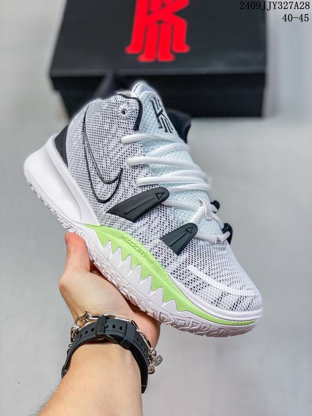 欧文的新7代签名鞋nike Kyrie 7！耐克nike Kyrie 7欧文7代 透气缓震蓝球鞋！ 尺码：40-45 编码：09Jjy327A28