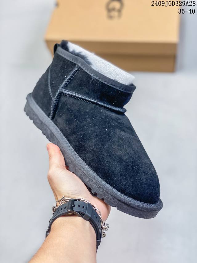 羊毛一体 防水版 Ugg Classic Ultra Mini 周冬雨 王一博同款 薄底短款雪地靴 小红书爆款 羊毛一体迷你短靴 优选翻毛皮鞋面 手感细腻 羊毛