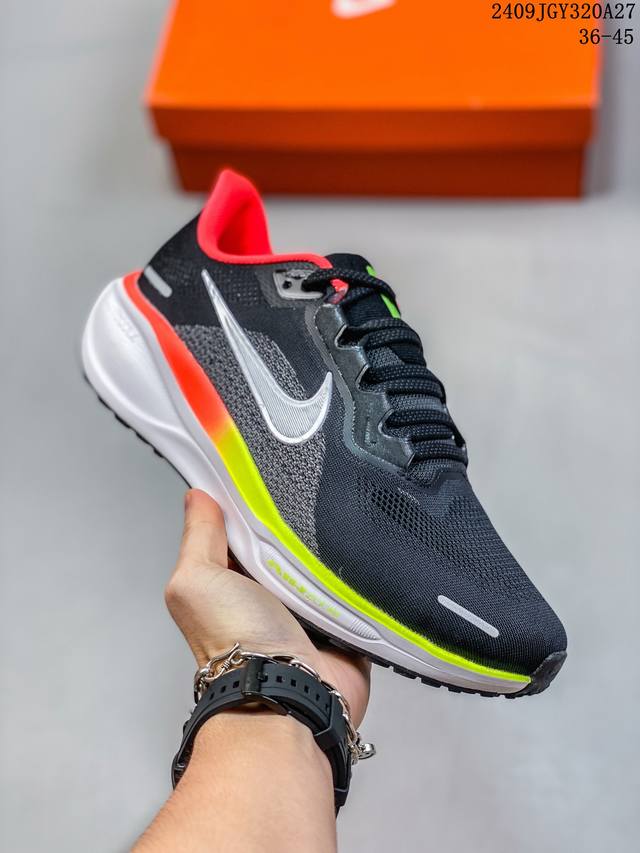 颠覆式升级！Nike 飞马新鞋 触感柔软，质感升级！随着“耐克 蓝图 系列”在巴黎的盛大发布，全新一代 登月41代 Nike Pegasus 41运动老爹鞋也正