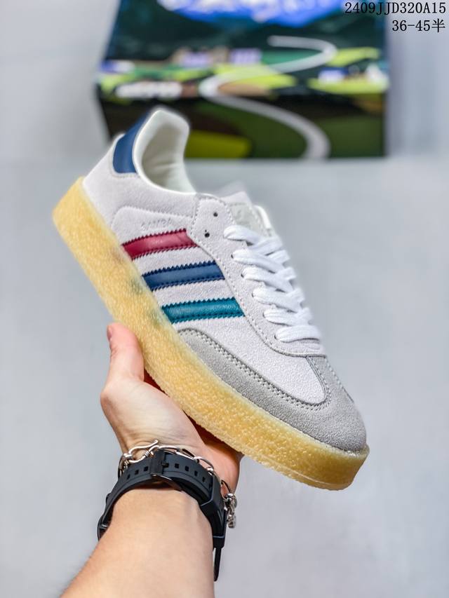 阿迪达斯 Kithxadidas Originals Samba 舒适潮流轻便防滑耐磨板鞋女款运动板鞋，这款adidas Samba经典鞋，力求伴你展现时尚气质