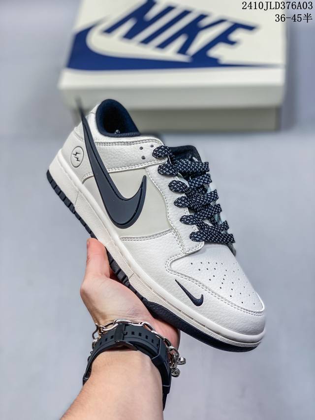 耐克 Nike Sb Dunk Low Pro 男女同款运动鞋复古板鞋，尽情迈步，彰显个性风采。采用柔软皮革鞋面，经久耐穿，塑就如元年款 Dunk 般的复古质感