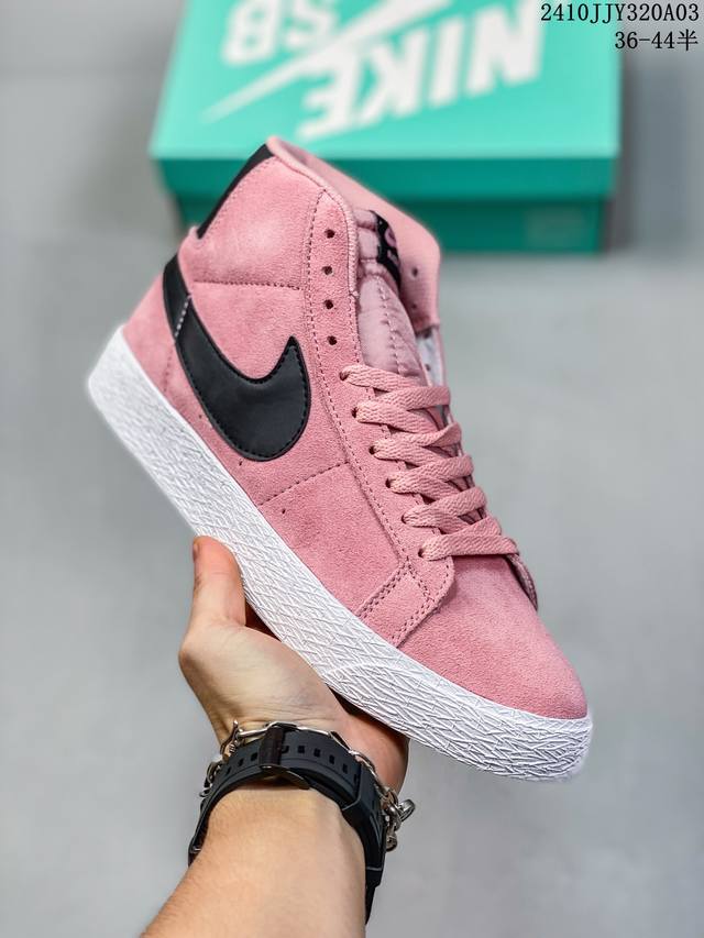 耐克nike Wmns Sb Blazer Zoom Low 开拓者sb高帮休闲运动板鞋 货号：Hf3831 001 码数：36～44带半码 编号：10Jjy3