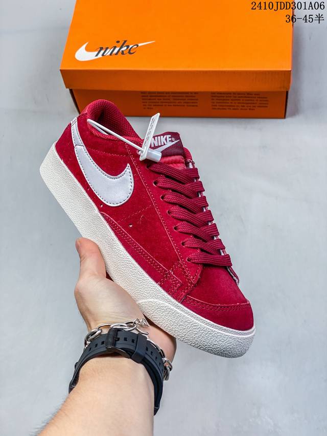 真标nike Blazer Low '77 Jumbo 百搭单品 全新焕新升级经典 Blazer 鞋款，大号 Swoosh 突出新时代更加张扬的潮流感，对经典的