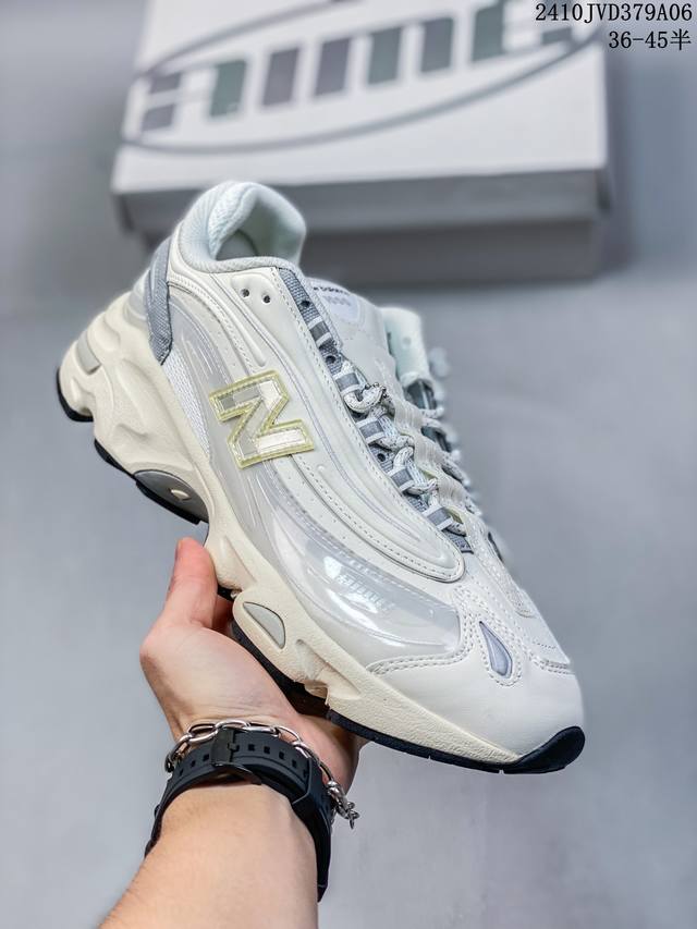 公司级 新百伦 Newbalance 0系列回归 Ald X 新百伦 新联名厚底增高百搭运动跑鞋曝光了！作为nb最高端的鞋型,诞生于1999年,一度成为当年的热