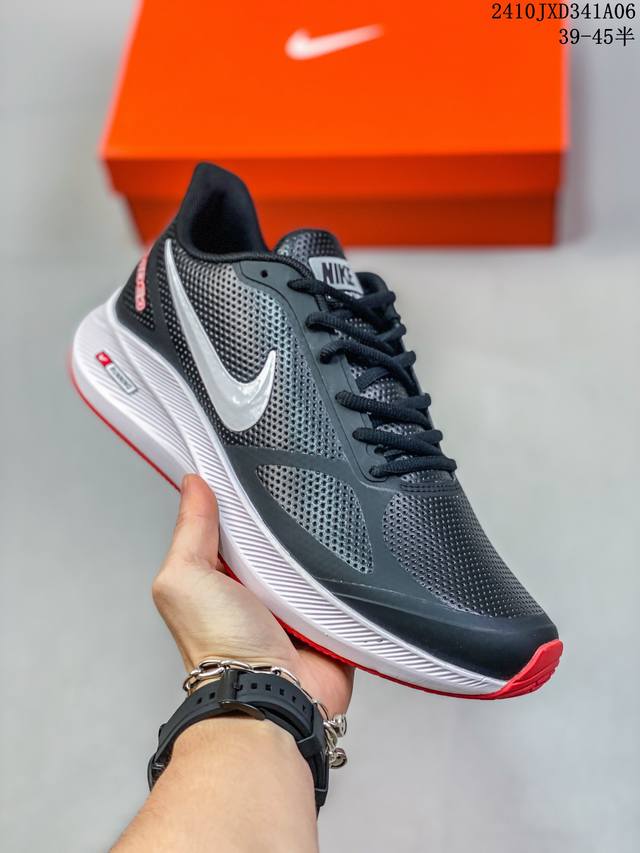 公司级皮面耐克nike Air Zoom Winflo 7X 登月系列网透面气 训跑练步鞋 内置zoom气垫 脚回感弹感受非常直接。 货号：Cj029 1 05