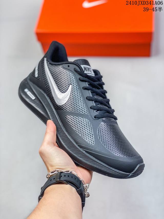 公司级皮面耐克nike Air Zoom Winflo 7X 登月系列网透面气 训跑练步鞋 内置zoom气垫 脚回感弹感受非常直接。 货号：Cj029 1 05