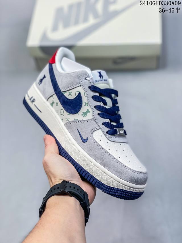 公司级耐克nike Air Force 1‘07 空军一号低帮百搭休闲运动板鞋。柔软、弹性十足的缓震性能和出色的中底设计，横跨复古与现代的外型结合，造就出风靡全