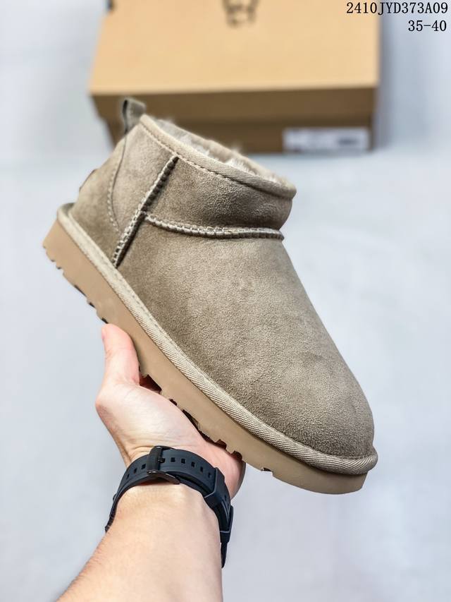 Ugg 1116109 Classic Ultra Mini 冬季加毛保暖雪地靴 皮毛一体短靴 码数：35 36 37 38 39 40 编号：10Jyd373