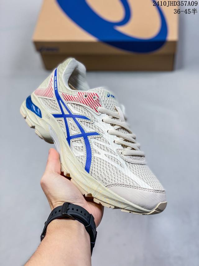 真标带半码！ Asics Gel-1 亚瑟士新款运动跑步鞋 Asics Gel-1 可以称得上是复古美学的入门代表作，它所呈现的是千禧年后期的时代变迁风格。 整