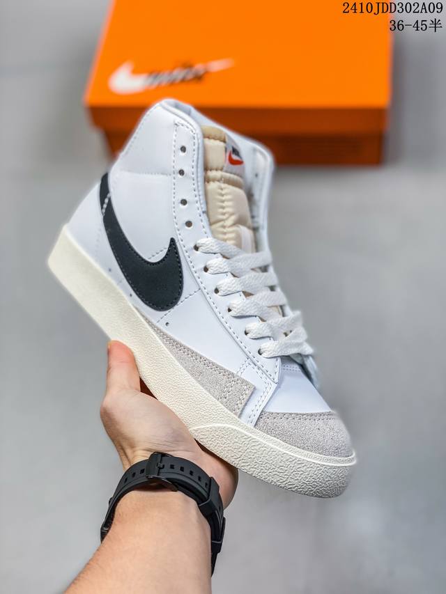 真标耐克nike Blazer Mid ‘1977 Vintage”Infinite“ 经典开拓者高帮百搭休闲运动板鞋.采用牛剖皮革鞋面材质 货号：Bq6806