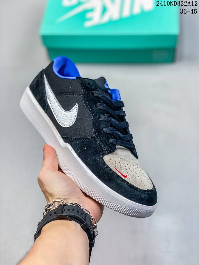 正确无色差版本 Nike Sb Force 58 是一款将前沿创新带入街头的单品，它具有硫化杯底，具有出色的耐用性和灵活性。在饰面上放置通风口，它自始至终都融入