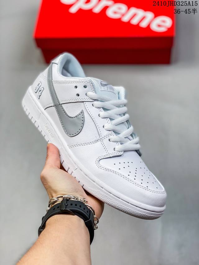 公司级带半码 耐克nike Sb Dunk Low 扣篮系列复古低帮休闲运动滑板板鞋。采用脚感柔软舒适zoomair气垫，有效吸收滑板等极限运动在落地时带来的冲