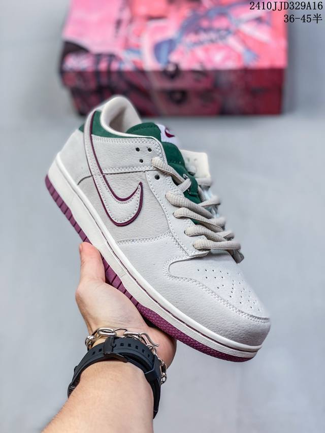 公司级带半码 耐克nike Sb Dunk Low 扣篮系列复古低帮休闲运动滑板板鞋。采用脚感柔软舒适zoomair气垫，有效吸收滑板等极限运动在落地时带来的冲