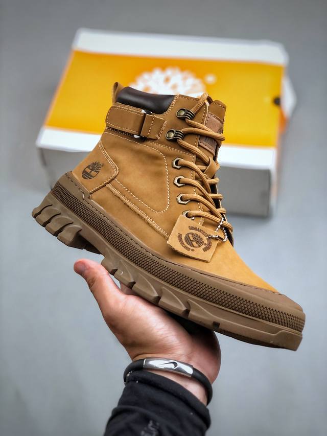 新货#Timberland添柏岚 天伯伦 户外休闲马丁靴系列 #广东大厂出品 全新工艺升级 24Ss秋冬新款 原盒原包装 面料采用意大利进口手抓牛皮，搭配防臭防