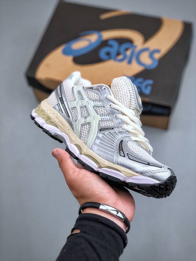 Kith X Asics Gel Kayano 12.1 Cream Knicks 卡亚诺12.1代系列低帮轻量缓震休闲运动跑步鞋“联名米白金属银黑”1203A