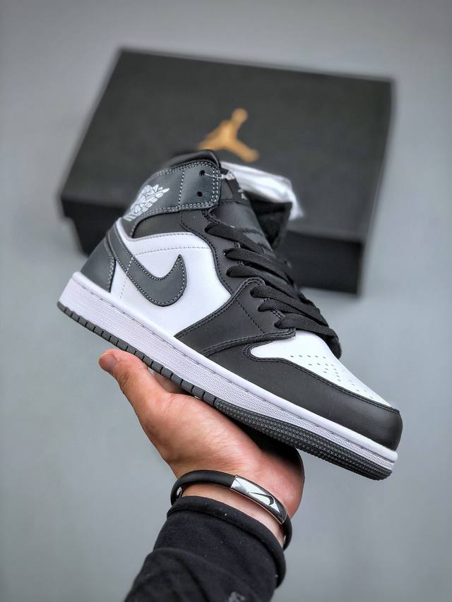 Nike Air Jordan 1 Mid Aj1 乔1白黑灰 同步官方配色 市场唯一独家头层皮打造 原鞋原档案开发 原厂皮料 原档冲孔鞋头 正确满胶鞋垫 四线