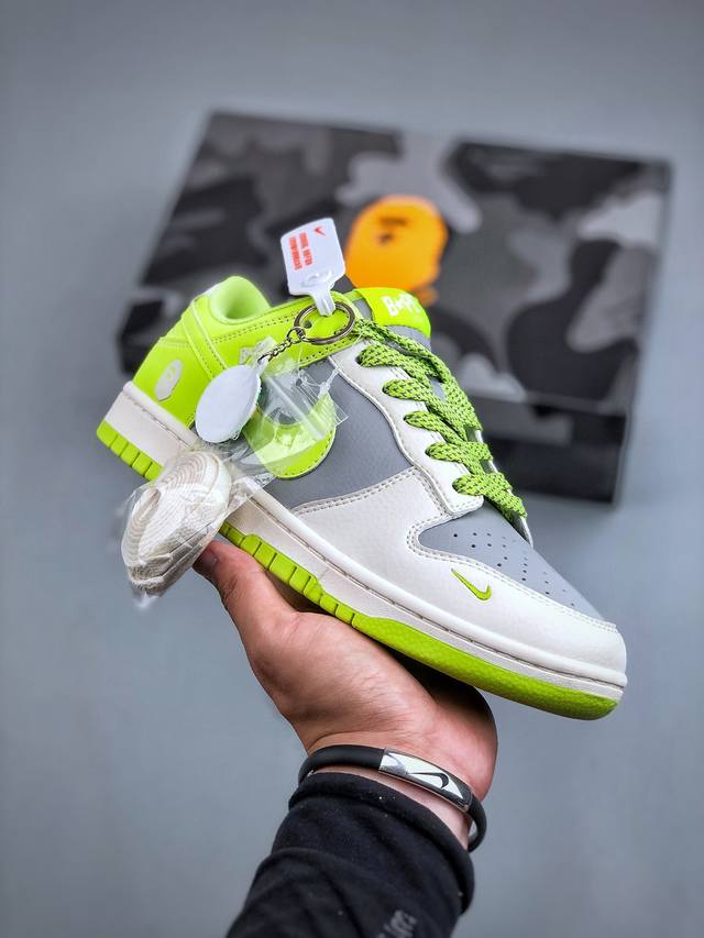 Nike Sb Dunk Low X Bape 白灰绿小钩满天星纯原大厂出品 极力推荐原装头层材料 独家版型蒸餾加工帶來的是更好的视觉和脚感体验大厂纯原品质出货