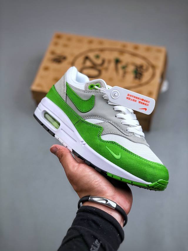 Nike Air Max 1 耐克半掌气垫复古跑步鞋 Hf1012-300 尺码：36-47 半