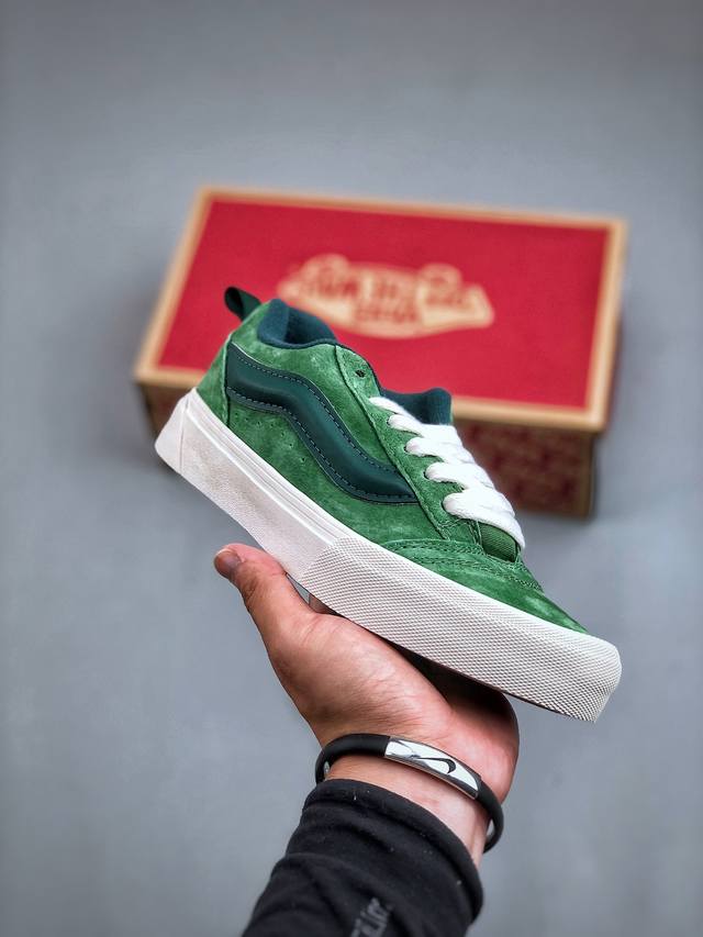 超火的vans面包鞋平替款来了 Vans Classics Knu Skool 肥胖大logo黑白 海军蓝 经典面包鞋 Imran Potato与vans联名超