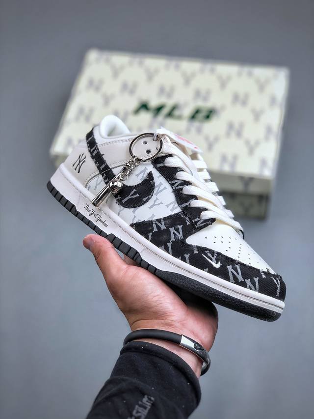 Nike Sb Dunk Low X Mlb 白黑牛仔印花纯原大厂出品 极力推荐原装头层材料 独家版型蒸餾加工帶來的是更好的视觉和脚感体验大厂纯原品质出货 清洁