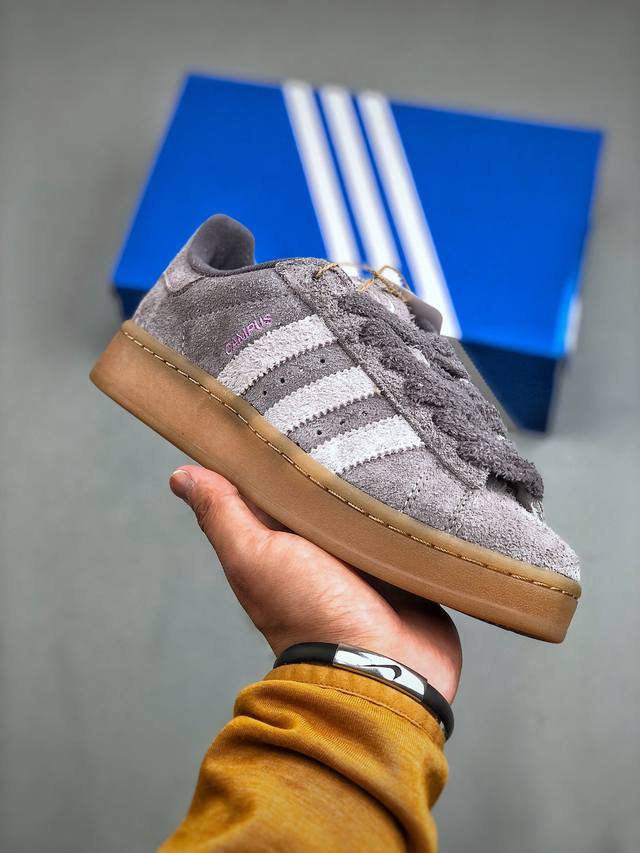 Adidas Originals Campus 00S 学院系列面包风经典复古低帮百搭休闲运动板鞋货号：Ig2 尺码：36-45 半