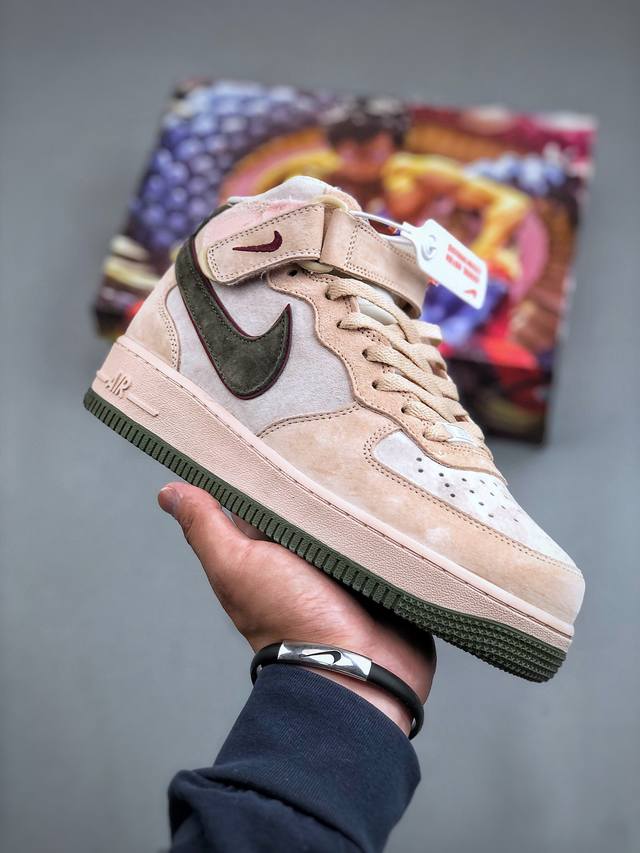 Nike Air Force 1 Mid ’07 米绿红 麂皮空军一号低帮休闲板鞋 原厂麂皮 原楦原纸板 纯正版型 正品nfc感应芯片 高清洁度 内置全掌气垫