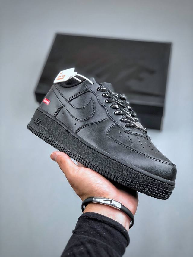 Nike Air Force 1 Low 07 X Supreme Box Logo 黑原楦头原纸板 打造纯正低帮空军版型专注外贸渠道 全掌内置蜂窝气垫 原盒配