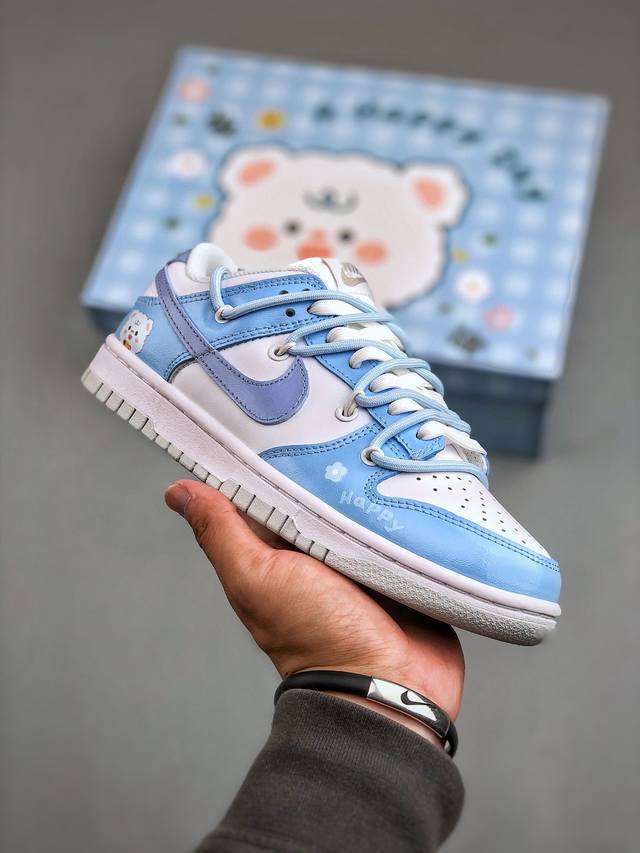 今日特价福利 Nike Sb Dunk Low Retro 快乐小熊 天蓝白 纯原大厂出品 原装头层材料 独家版型蒸餾加工帶來的是更好的视觉和脚感体验大厂纯原品