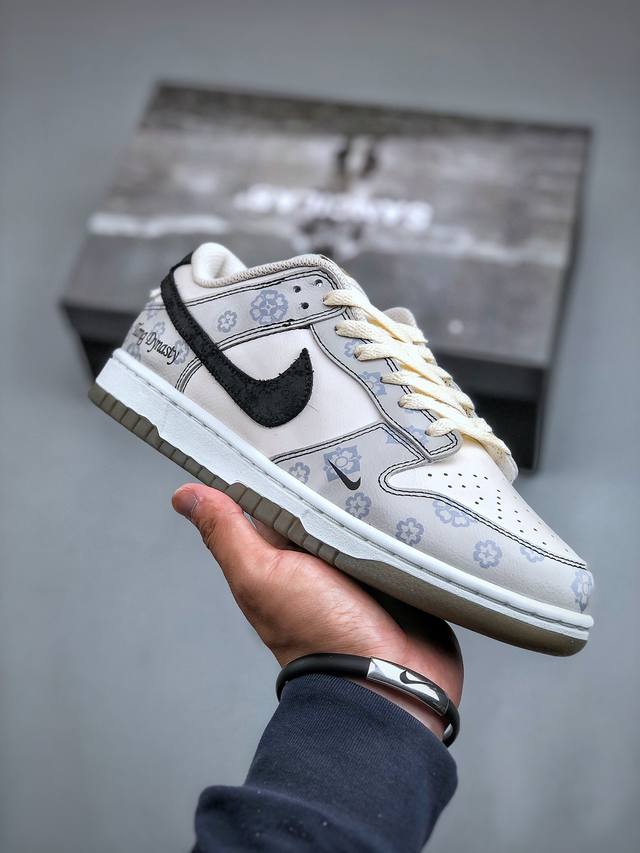 Nike Dunk Low 叁次实验室 古唐印花 低帮休闲板鞋 Fj4188-001 #定制鞋盒 鞋款灵感来源唐朝印刷 高奢中国风尺码：40 40.5 41 4