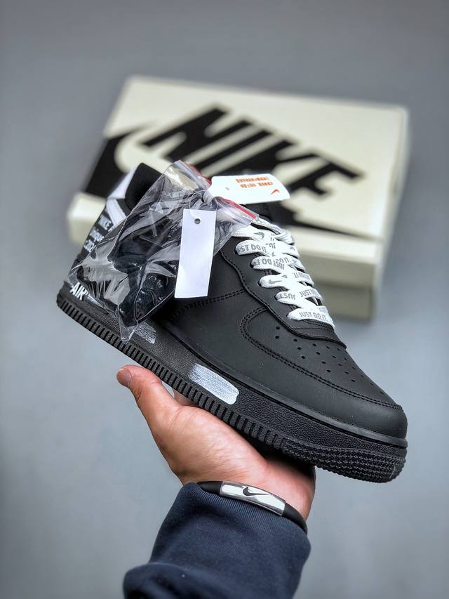 Nike Air Force 1'07 Low 黑白涂鸦 空军一号低帮休闲板鞋 Cw 8-017 #原楦头原纸板 原装鞋盒 内置全掌气垫 原厂鞋底 尺码：36